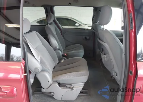 2004 Chrysler Town & Country Lx from USA, damaged, VIN 2C4GP44R54R606190